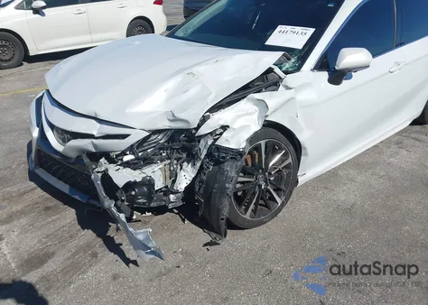 2018 Toyota Camry Xse из США, поврежденный, VIN 4T1B61HK2JU048558